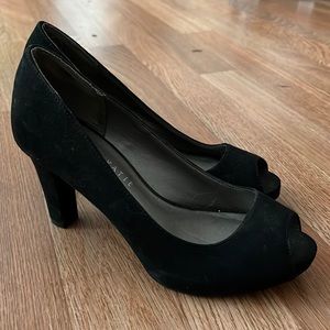 Kelly and Katie Peep toe heels